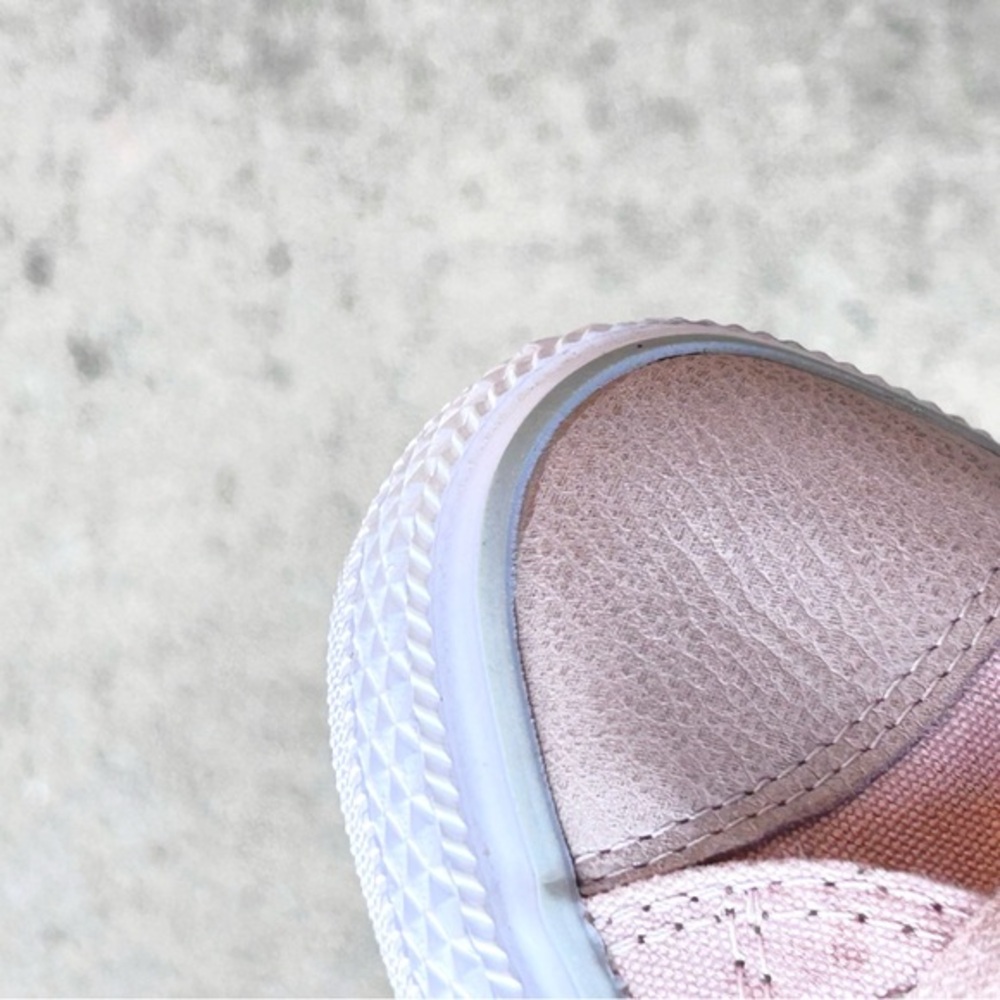 Converse all stars women’s low top light pink sneakers with shimmer toe size 8 - Picture 7 of 13